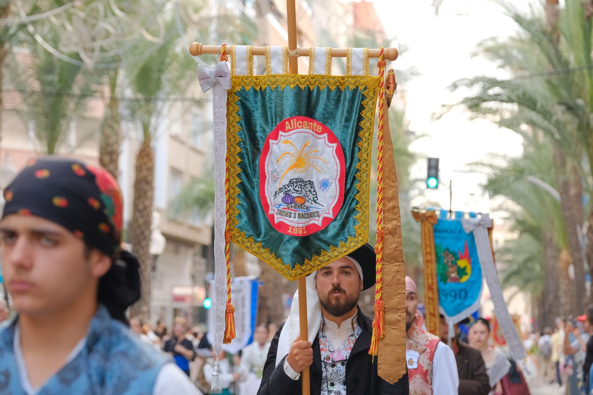 Así ha sido el Desfile del Pregón de las Hogueras de Alicante 2025