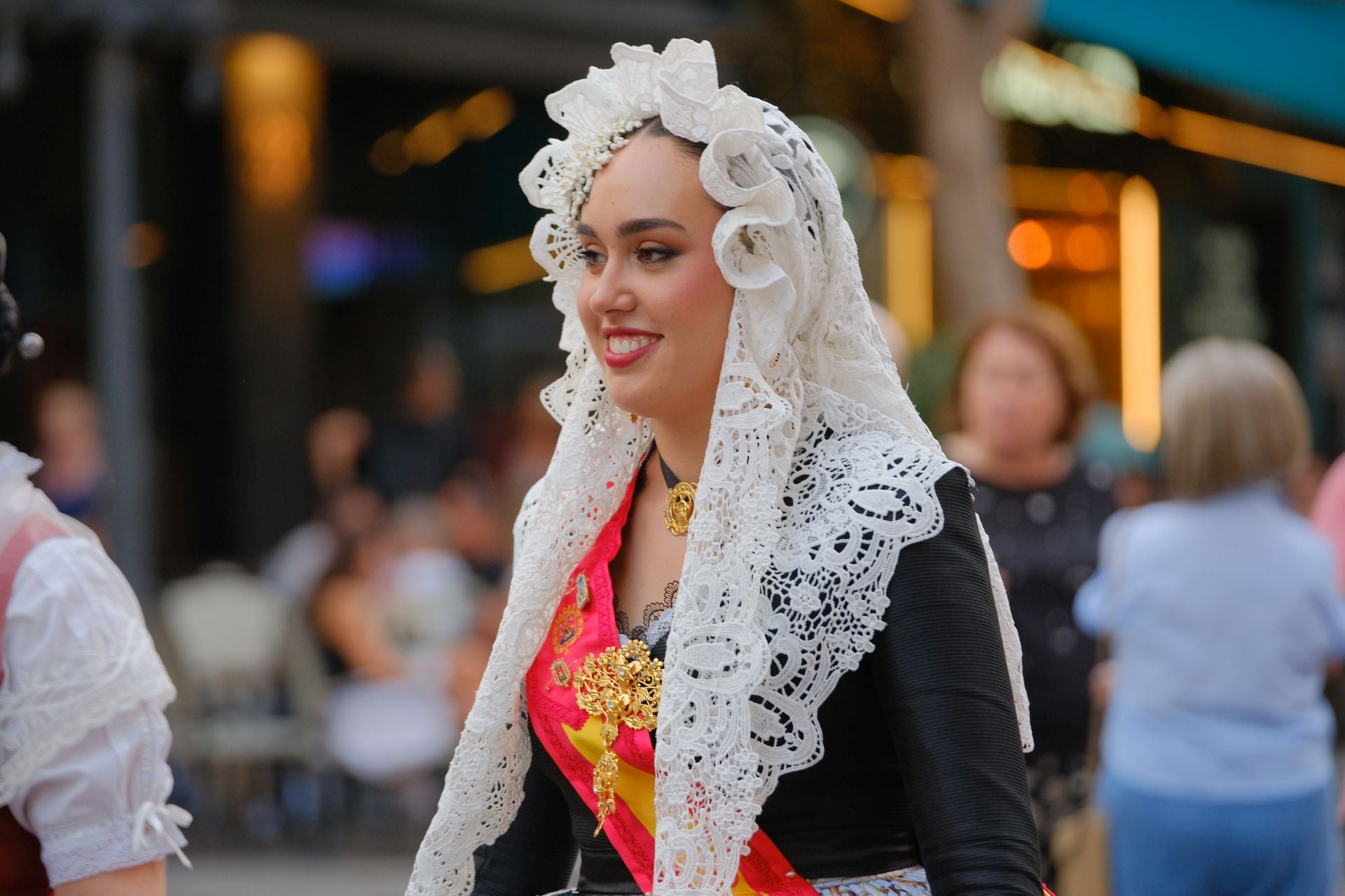 Así ha sido el Desfile del Pregón de las Hogueras de Alicante 2025