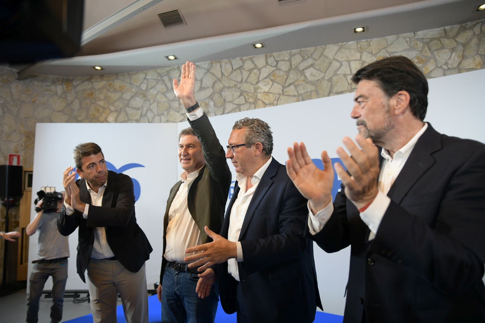 Multitudinario acto con Feijóo y Mazón en Alicante