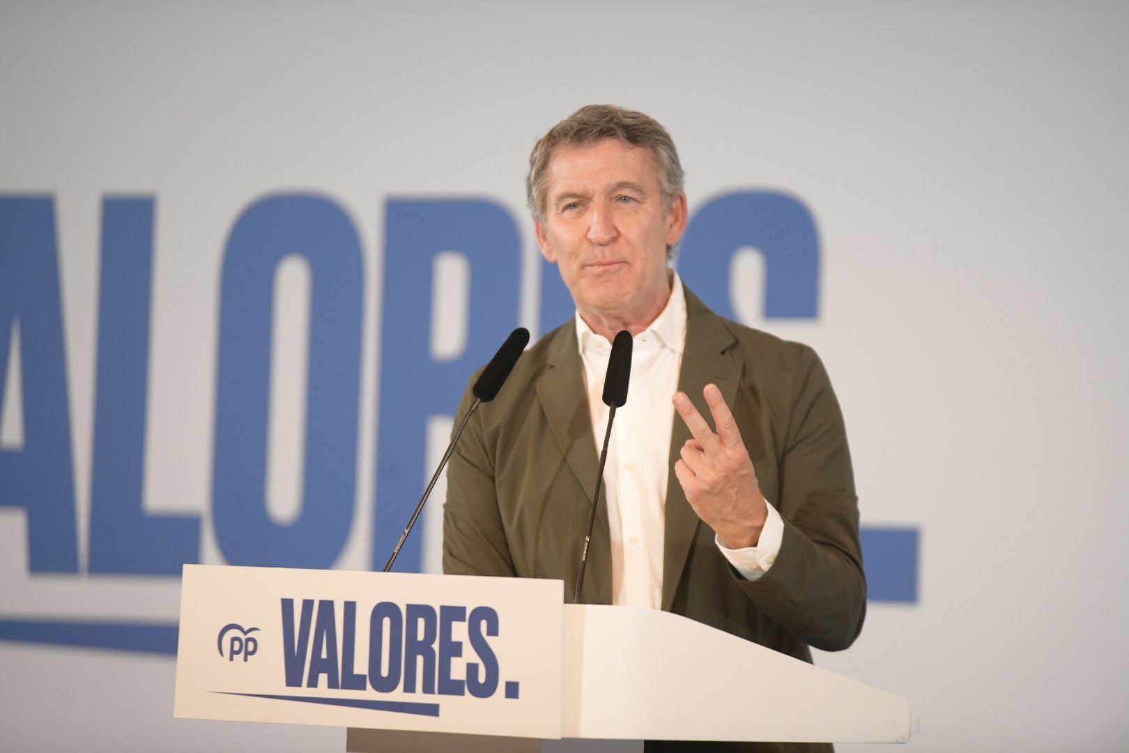 Multitudinario acto con Feijóo y Mazón en Alicante