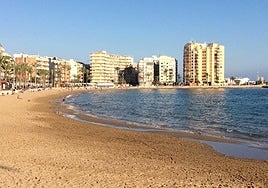 La playa del Cura de Torrevieja.