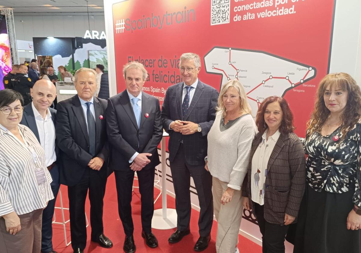 Representatives of the Villena City Council at the forum.