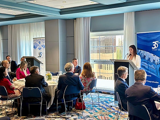 Acto de 35º aniversario de la Fundación de Estudios Bursátiles y Financieros en el que ha participado Merino.