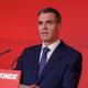 Imagen principal - Sánchez apologises for trusting Cerdán but rules out elections until 2027