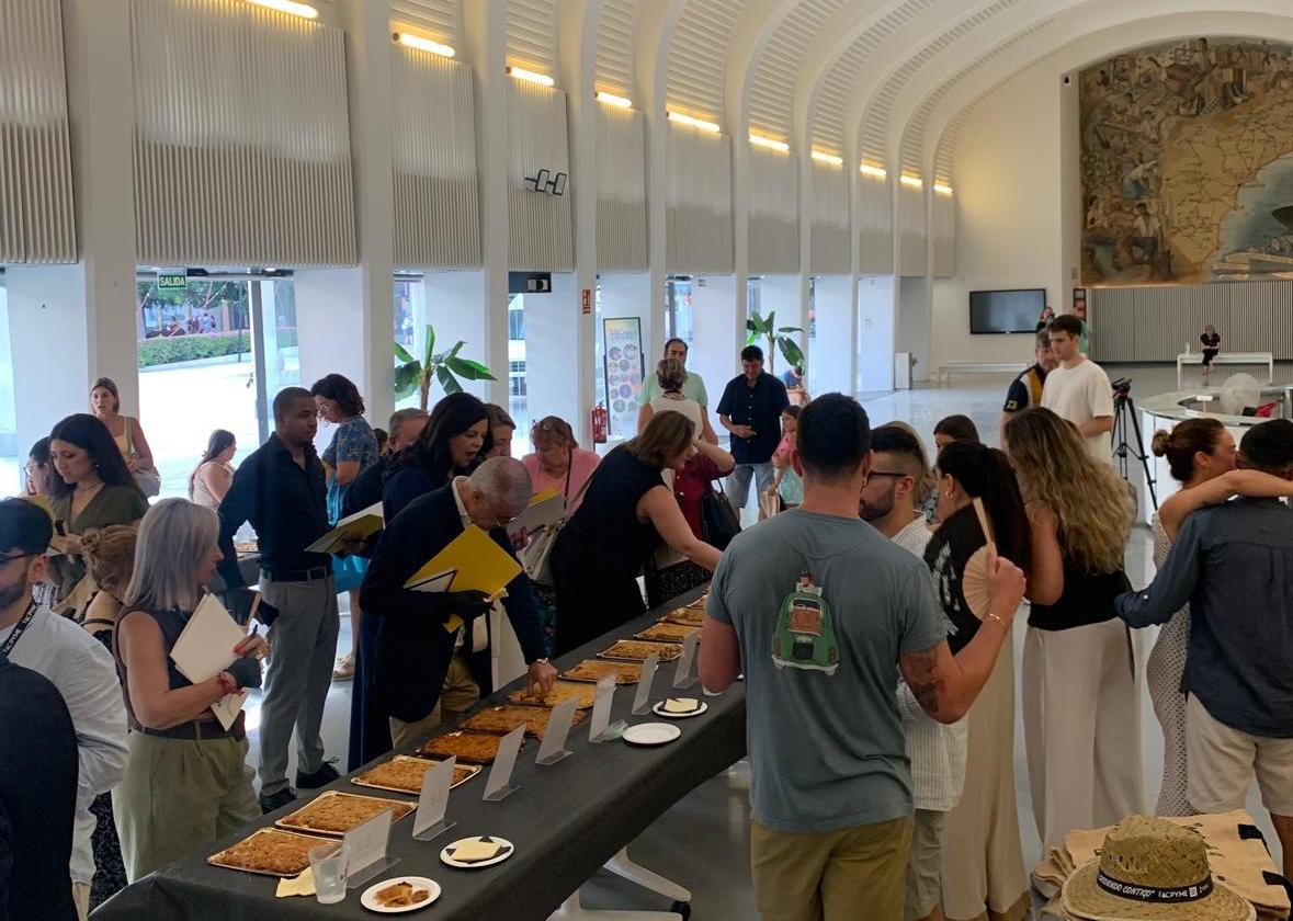 Contest for the best 'coca amb tonyina' in Alicante.