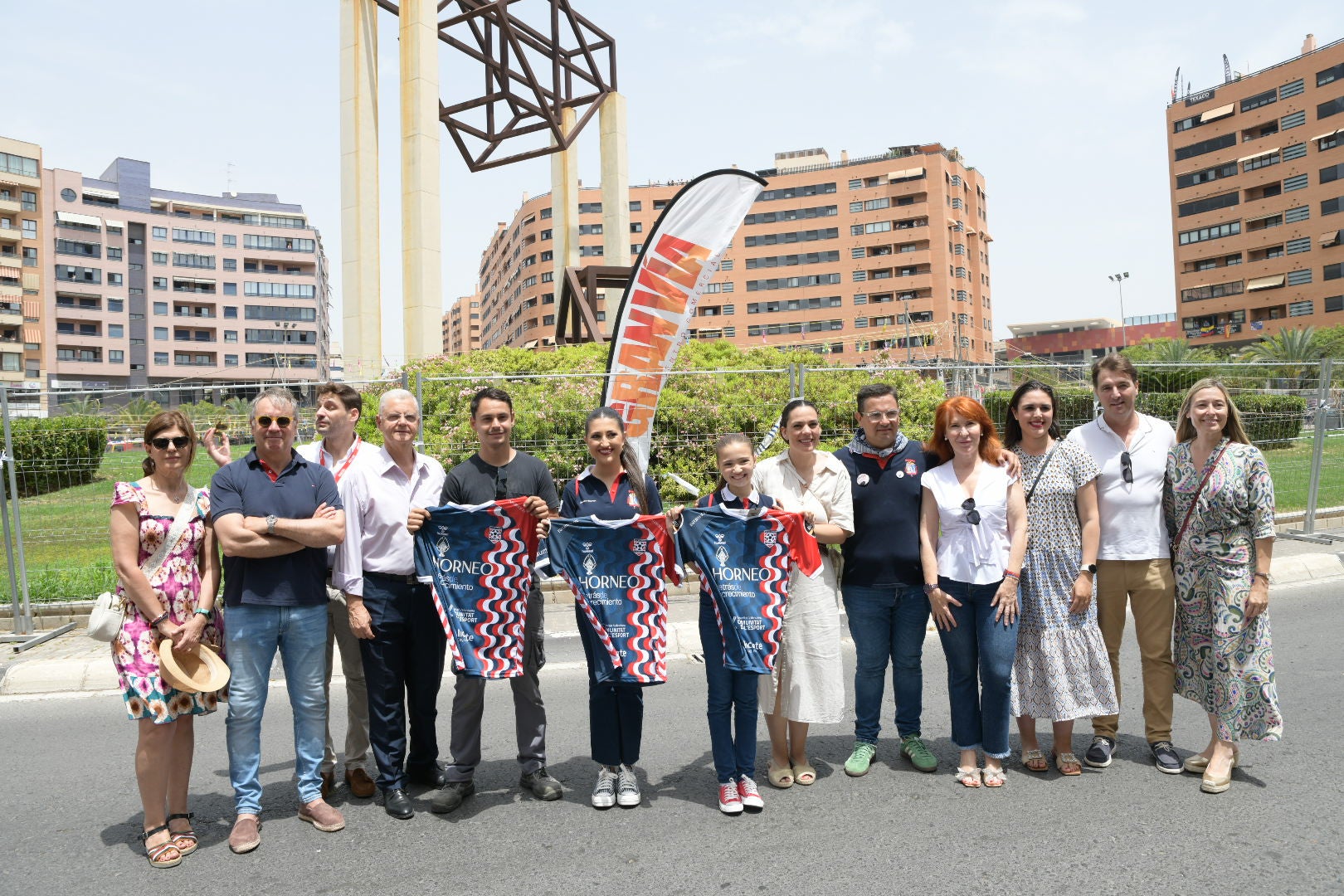 Así ha sido la última mascletà antes del inicio oficial de las Hogueras