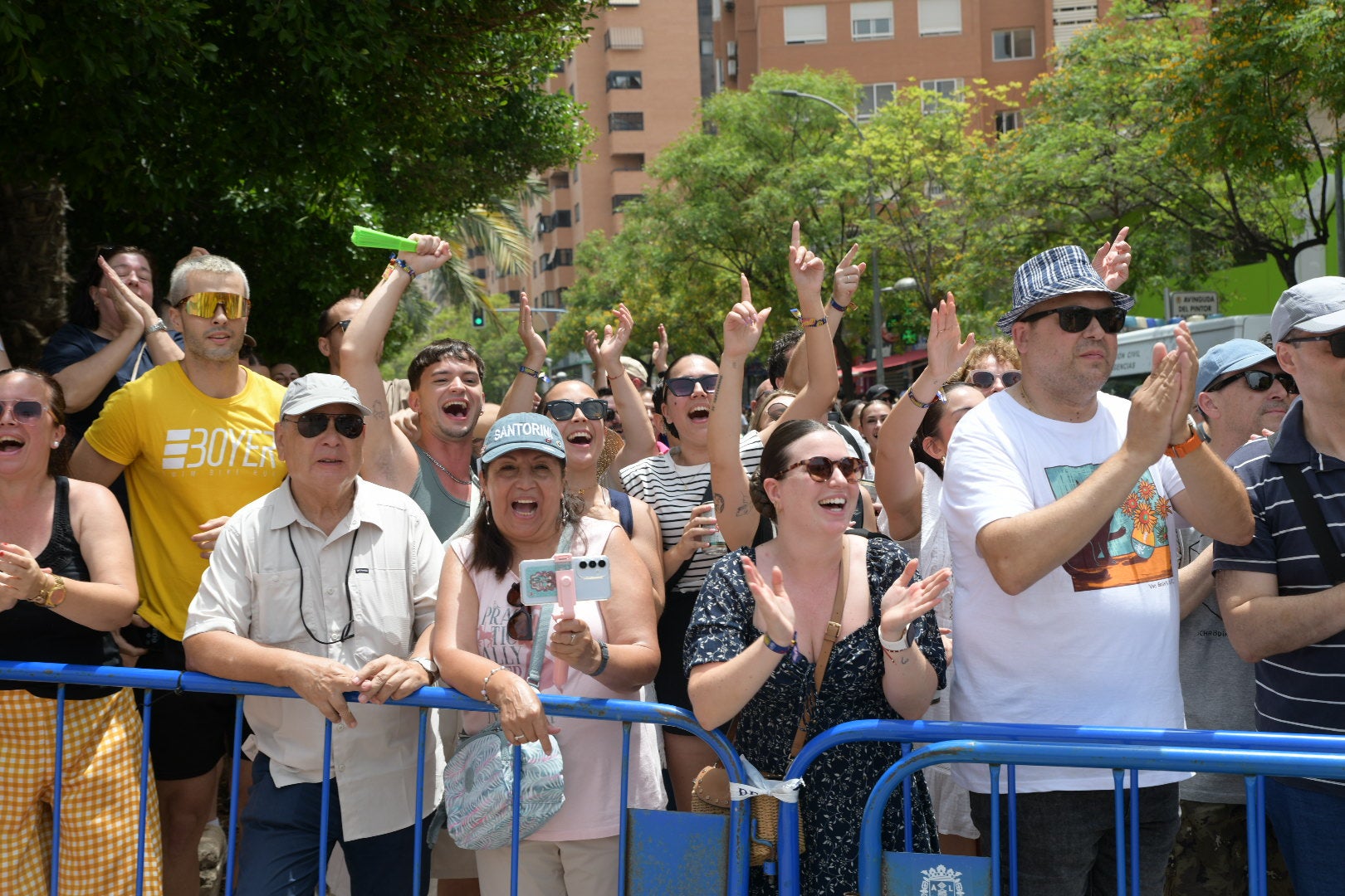 Así ha sido la última mascletà antes del inicio oficial de las Hogueras