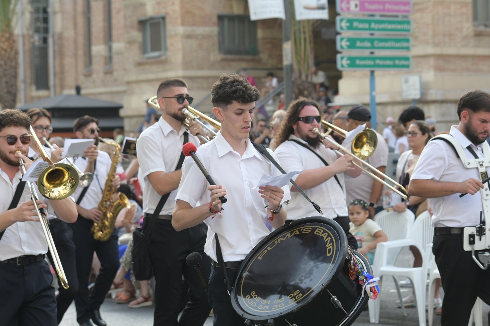 La Entrada de Bandas de las Hogueras 2025, en imágenes