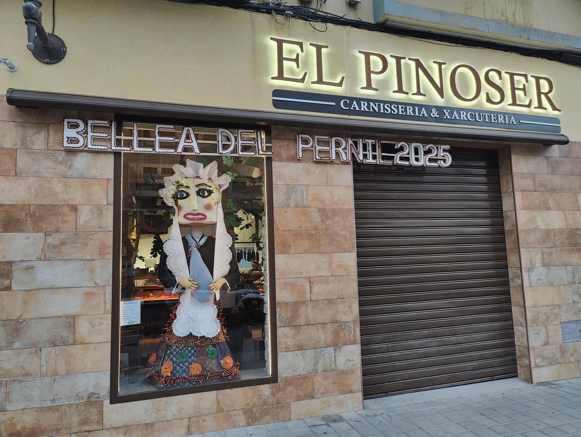 Estos son los comercios de Alicante finalistas en el concurso de Hogueras