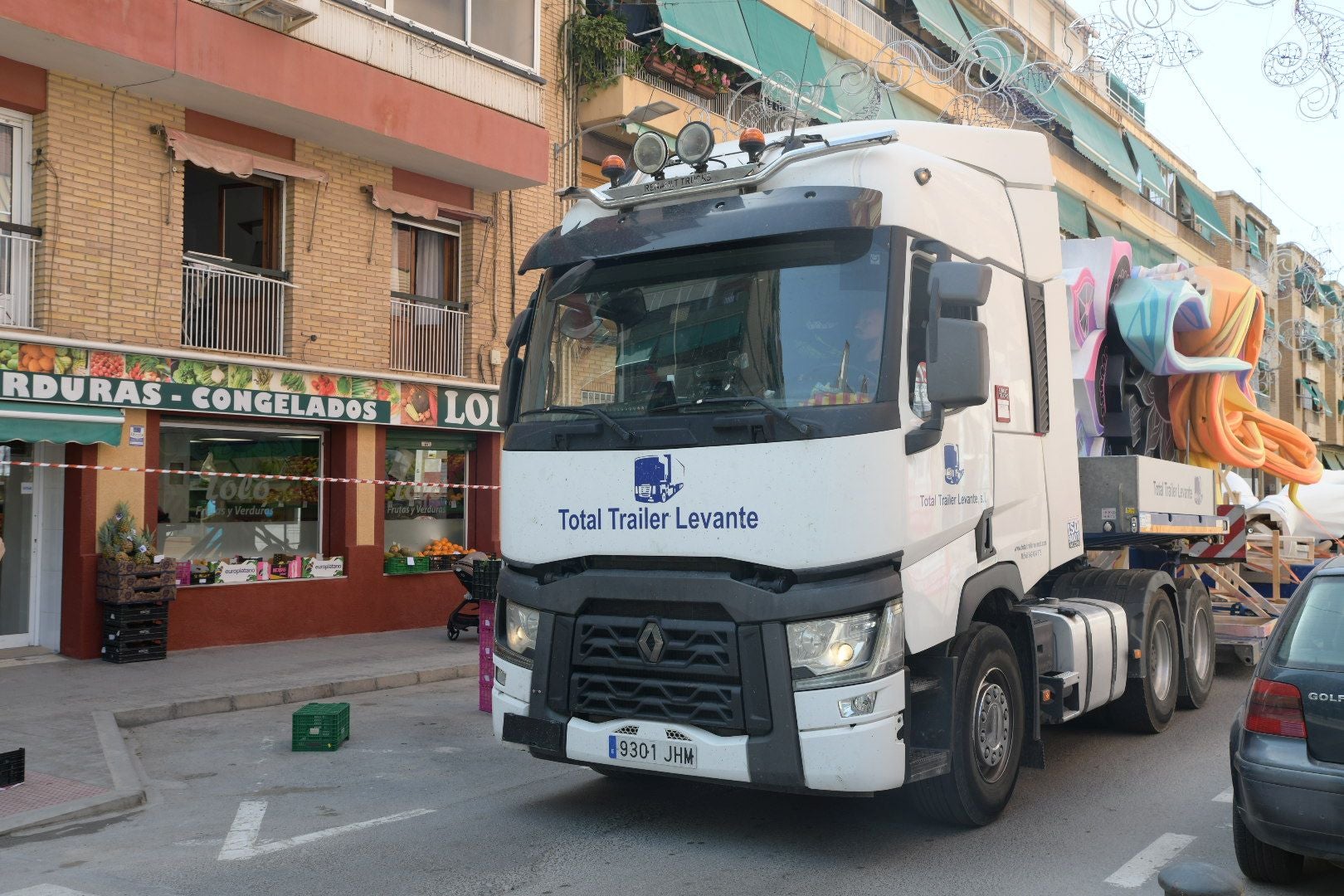 Las Hogueras toman ya las calles de Alicante