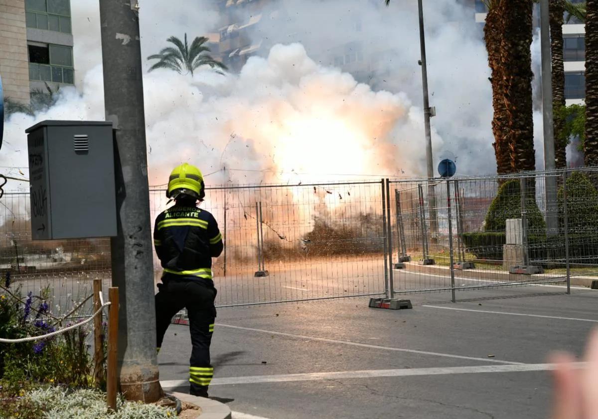 A firefighter at one of the Luceros mascletàs.