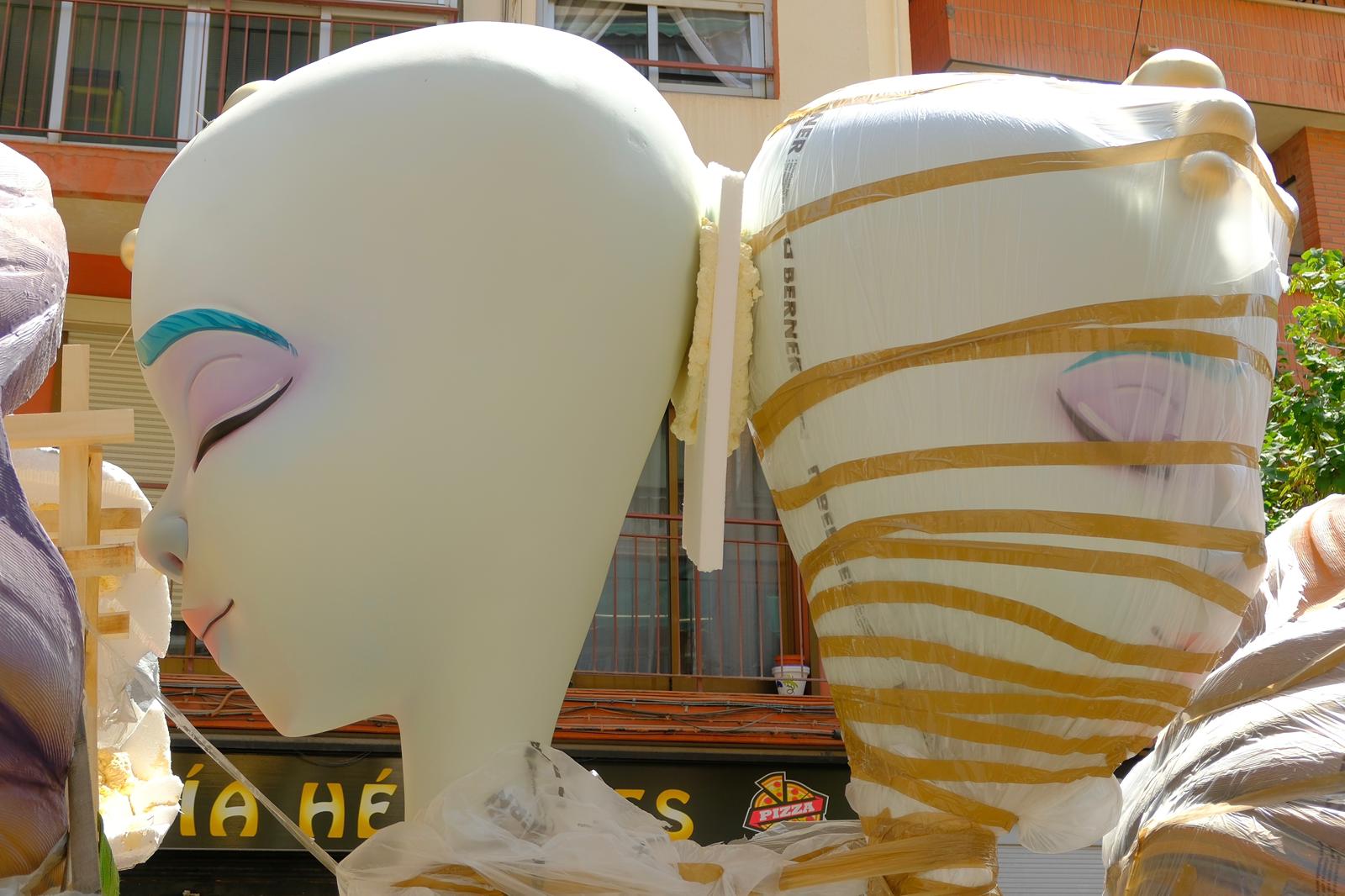 Las Hogueras toman ya las calles de Alicante