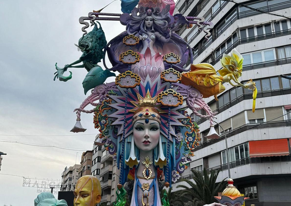 'Aromas' by Llongo at Diputació-Renfe.