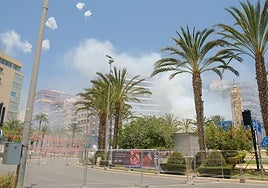 Mascletà de Alto Palancia en el concurso de las Hogueras.