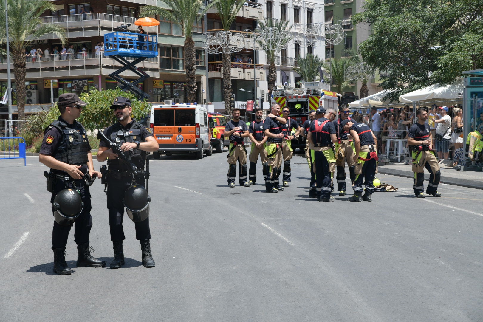 La mascletà de Mediterráneo este 22 de junio, foto a foto