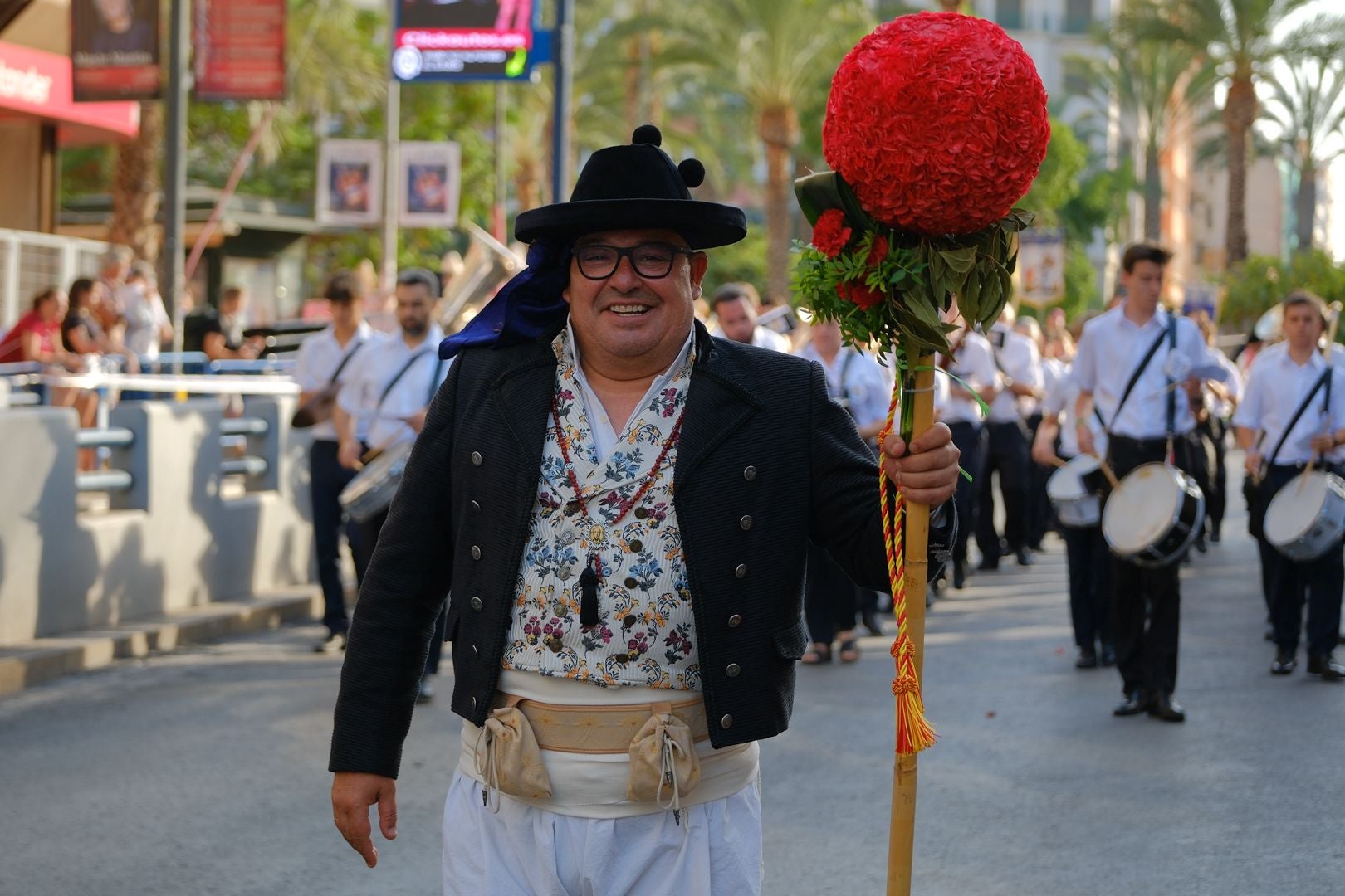 Las Hogueras cumplen con la patrona de Alicante