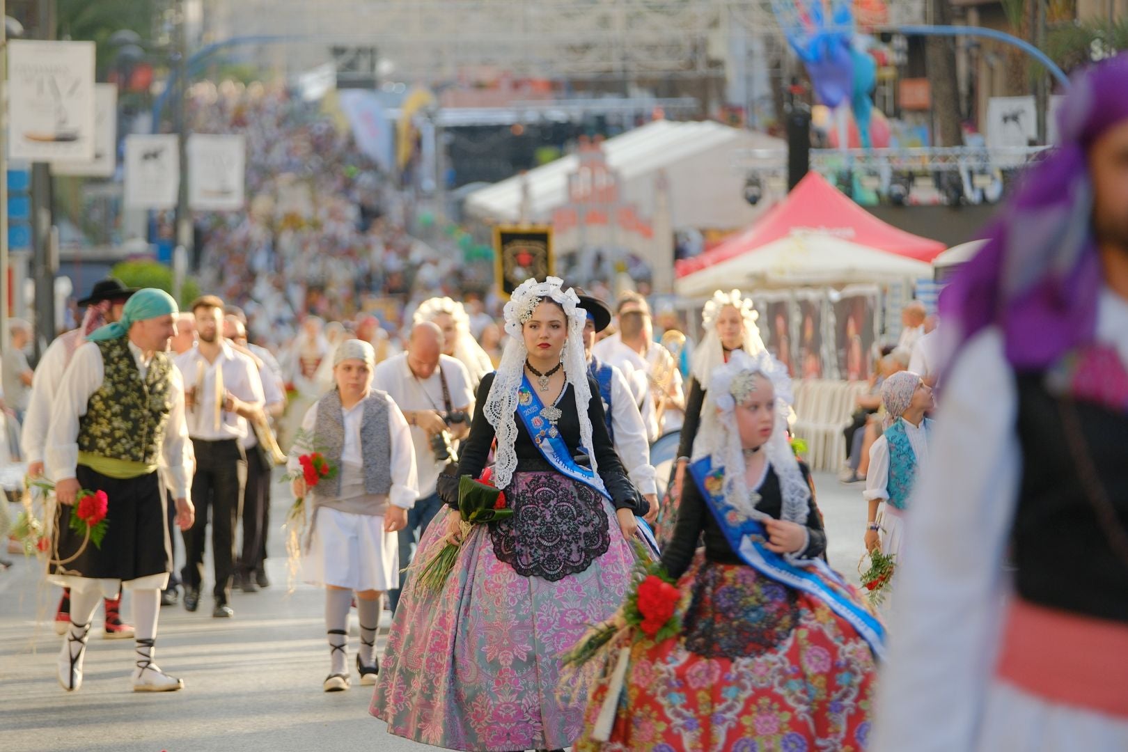 Las Hogueras cumplen con la patrona de Alicante