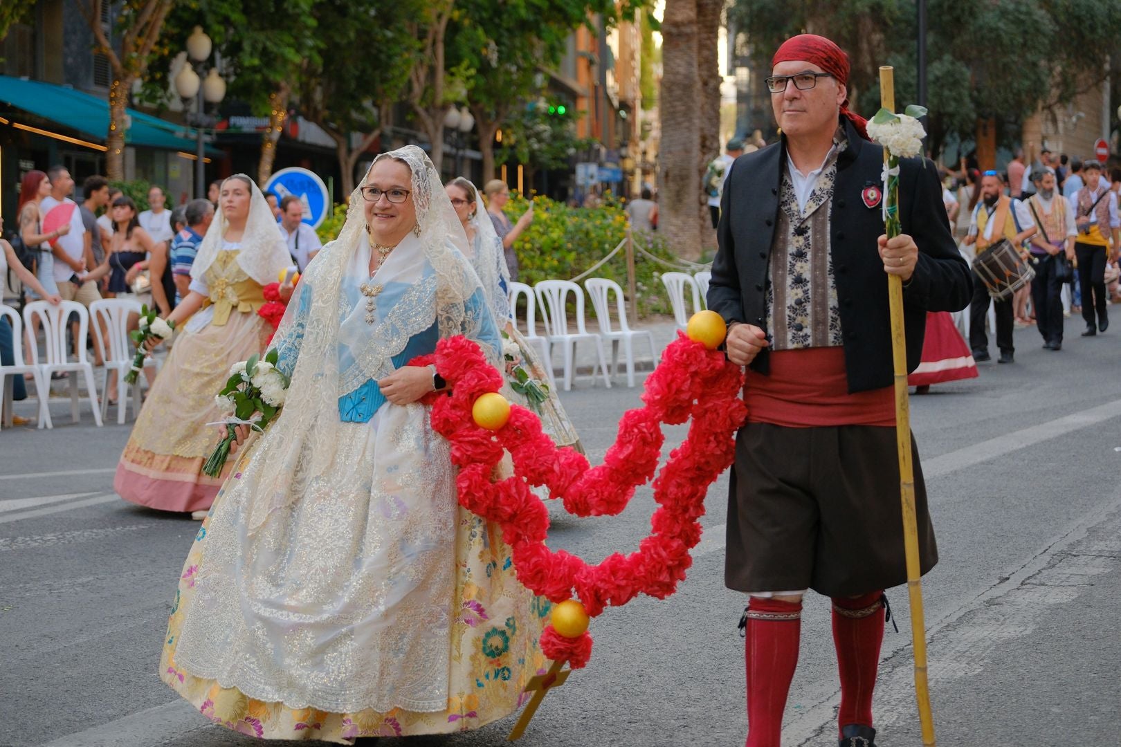 Las Hogueras cumplen con la patrona de Alicante