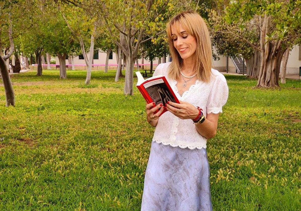 María José Marcos lanza 'Dante y las (malas) mujeres', una novela sobre las heridas abiertas