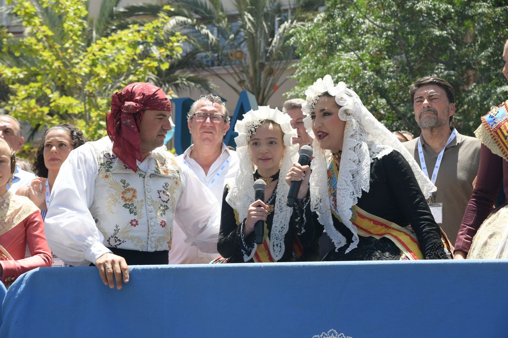 Emoción por todos los poros en la última mascletà de las Hogueras 2025
