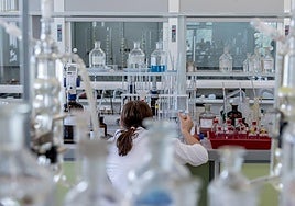 El estudio se ha realizado mediante simulaciones de dinámica molecular.