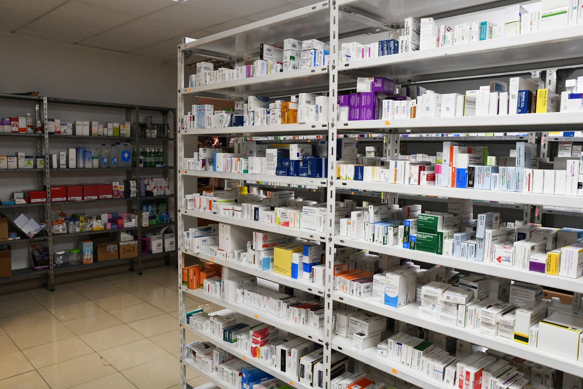 The non-payment particularly affects smaller pharmacies located in rural areas.
