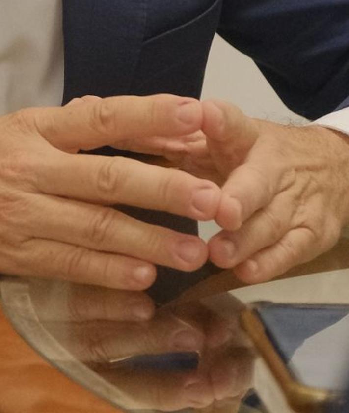 Imagen secundaria 2 - «La arrogancia de Pedro Sánchez pone en riesgo la huerta de Alicante»