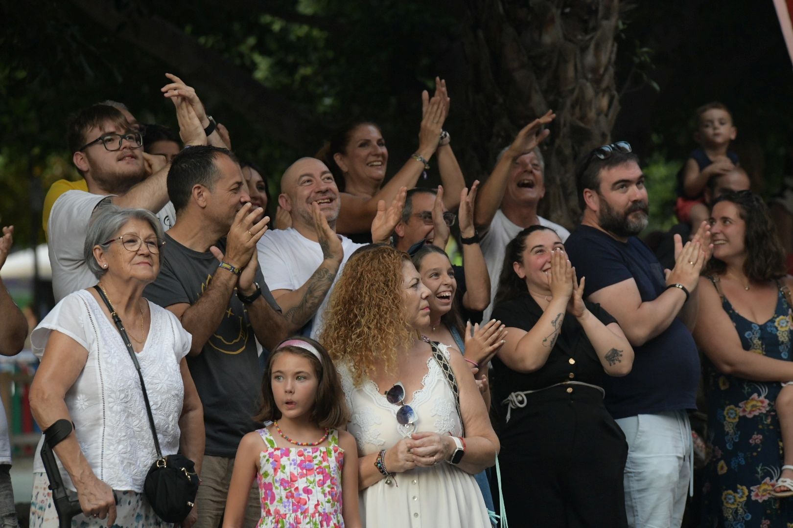 El Coso Multicolor pone fin a las Hogueras de Alicante 2025