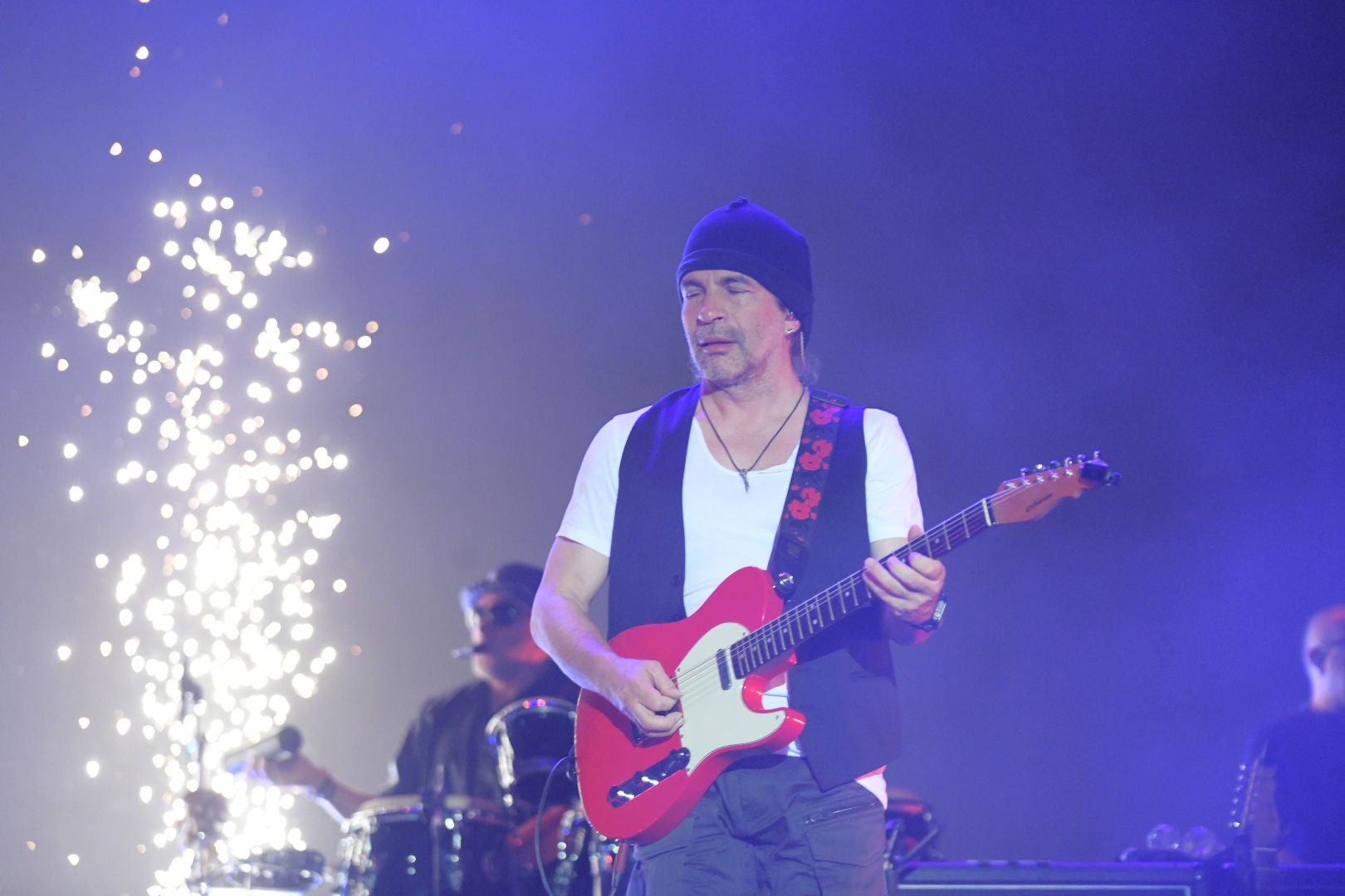 Alicante se rinde a Maná