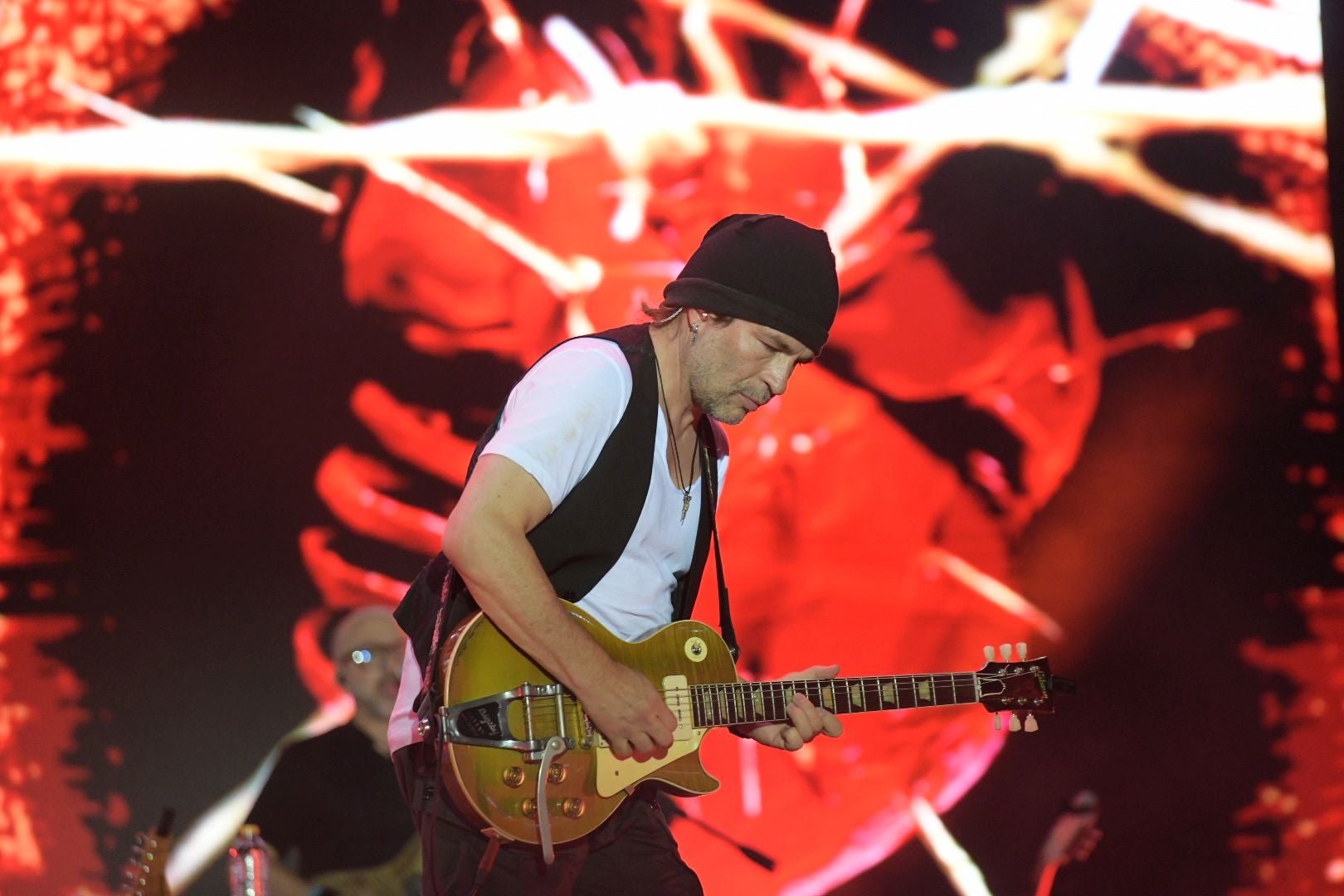 Alicante se rinde a Maná