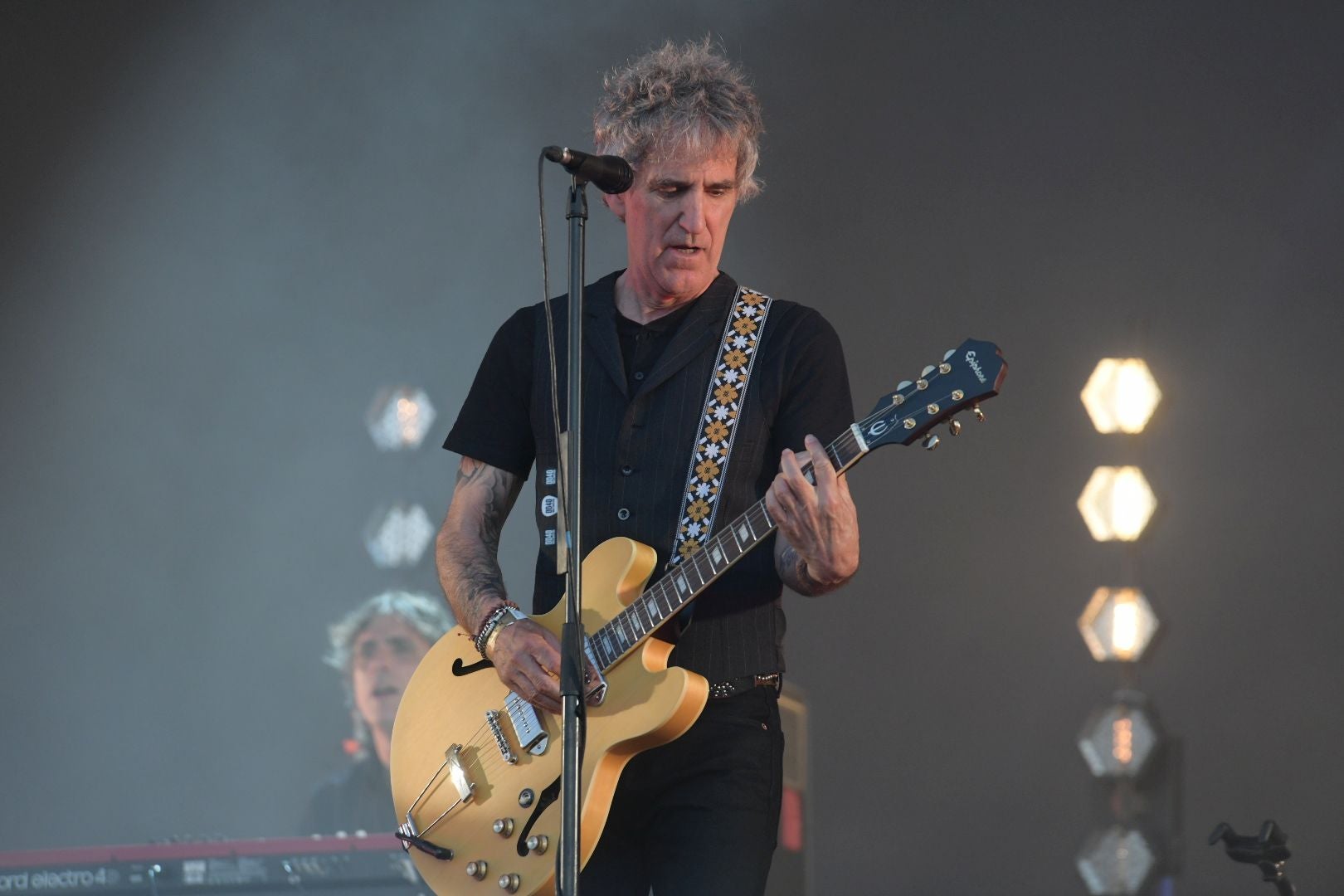 Alicante se rinde a Maná