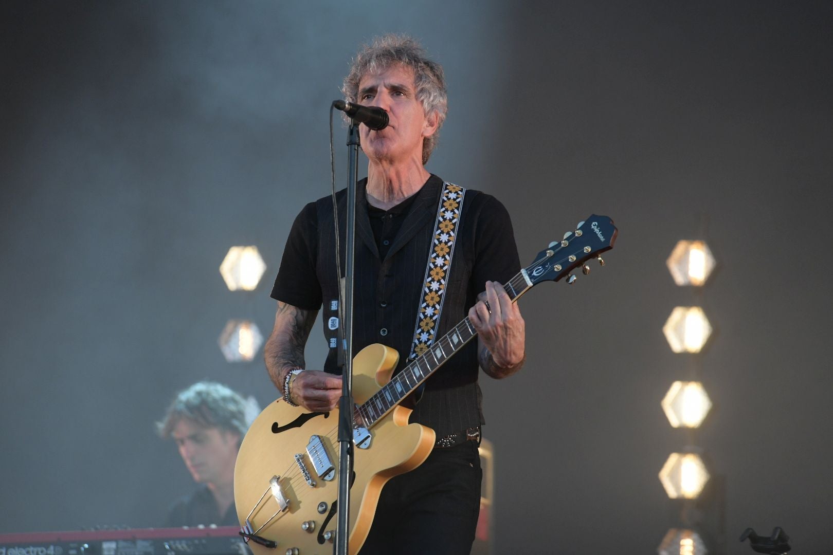 Alicante se rinde a Maná