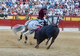 Andy Cartagena arma una revolución ante su gente con el cuarto.