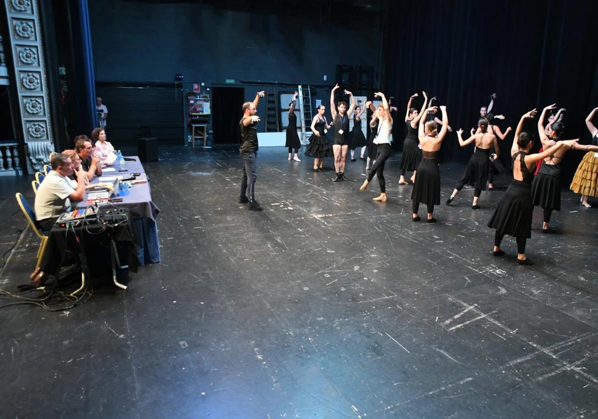 Dance audition at the Principal Theatre of Alicante.