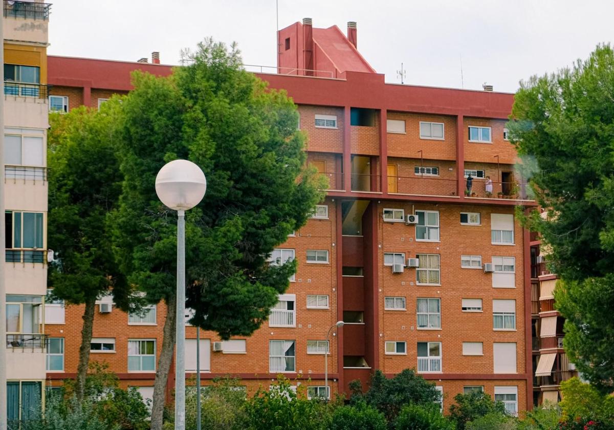 Block of flats in Alicante, archive image.