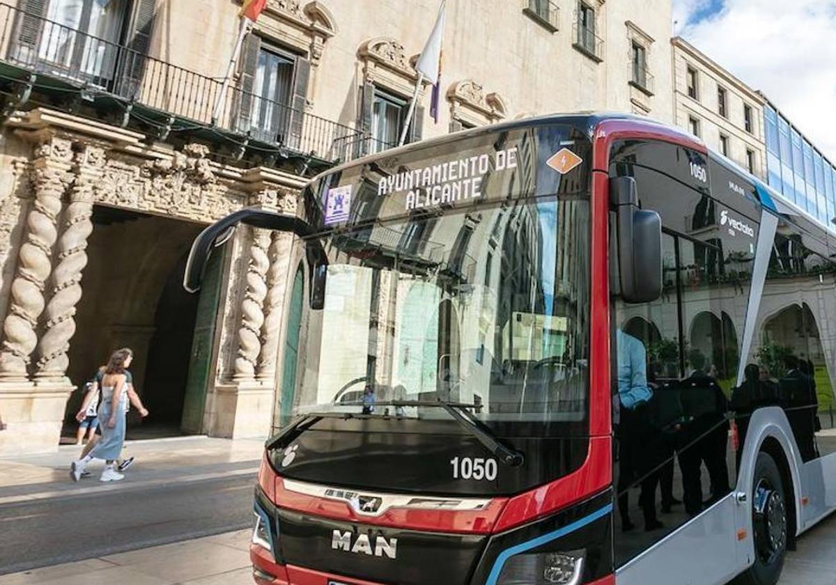 A bus at the Town Hall Square in Alicante.
