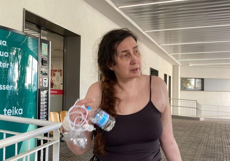 Olga abandona el Hospital de San Juan.