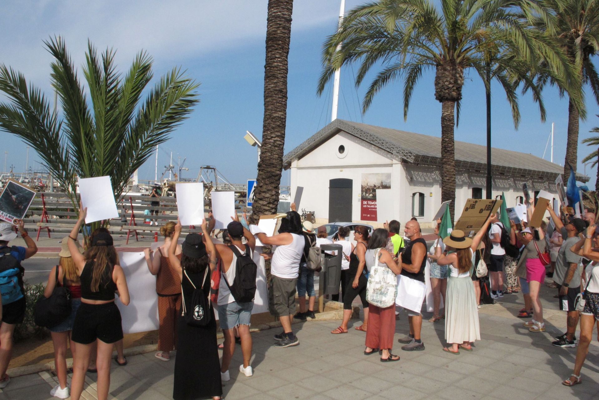 Protestas en Dénia contra els 'Bous a la mar'