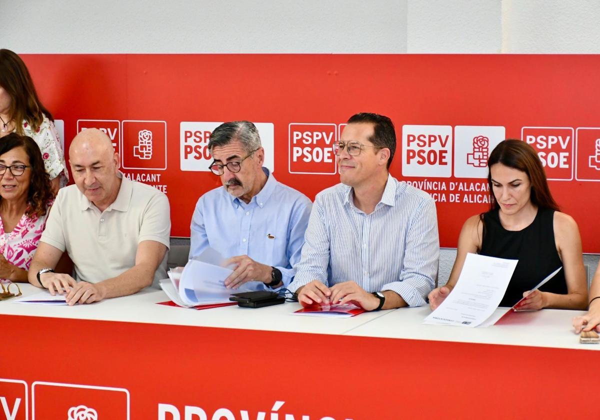 Soler, José María Ángel, and Rubén Alfaro, this Monday, at the executive meeting.
