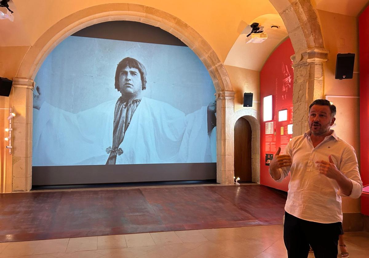Imagen principal - The new Mystery of Elche Museum combines tradition, technology, and accessibility to bring La Festa closer to everyone