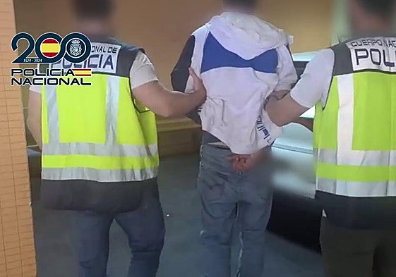 Uno de los detenidos.