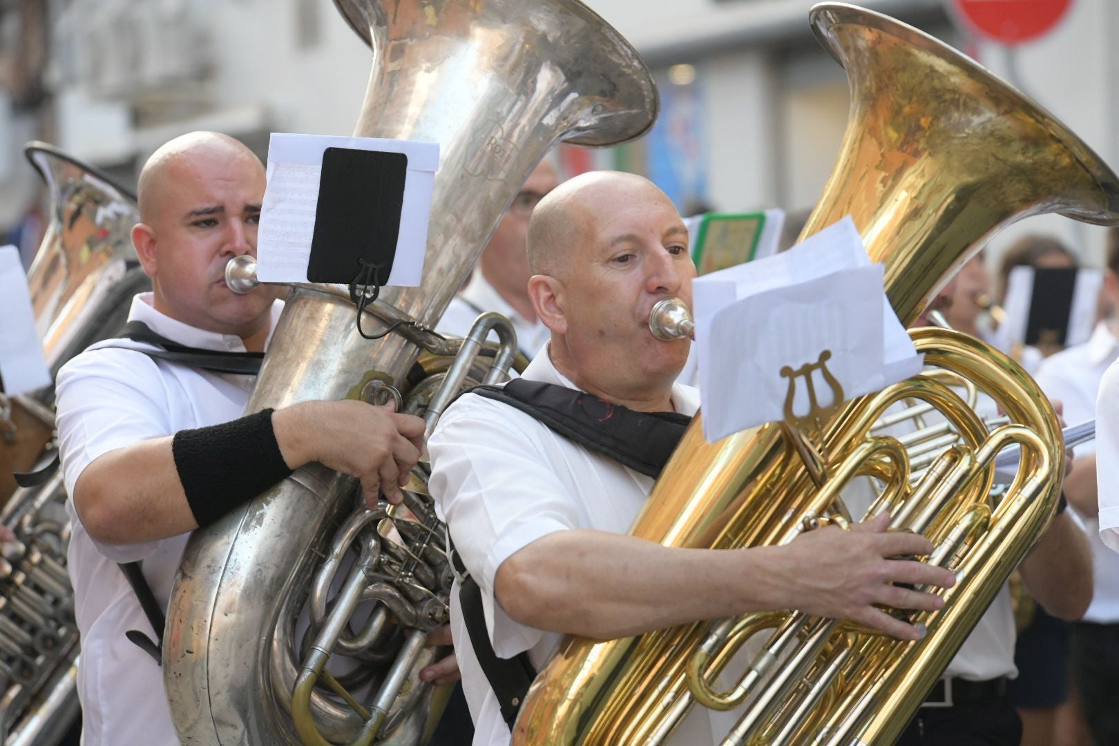 La Entrada de Bandas pone música a las fiestas de Moros y Cristianos de San Blas