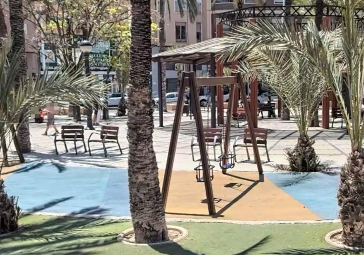 Plaza Madrid de Elche, donde sucedieron los hechos.