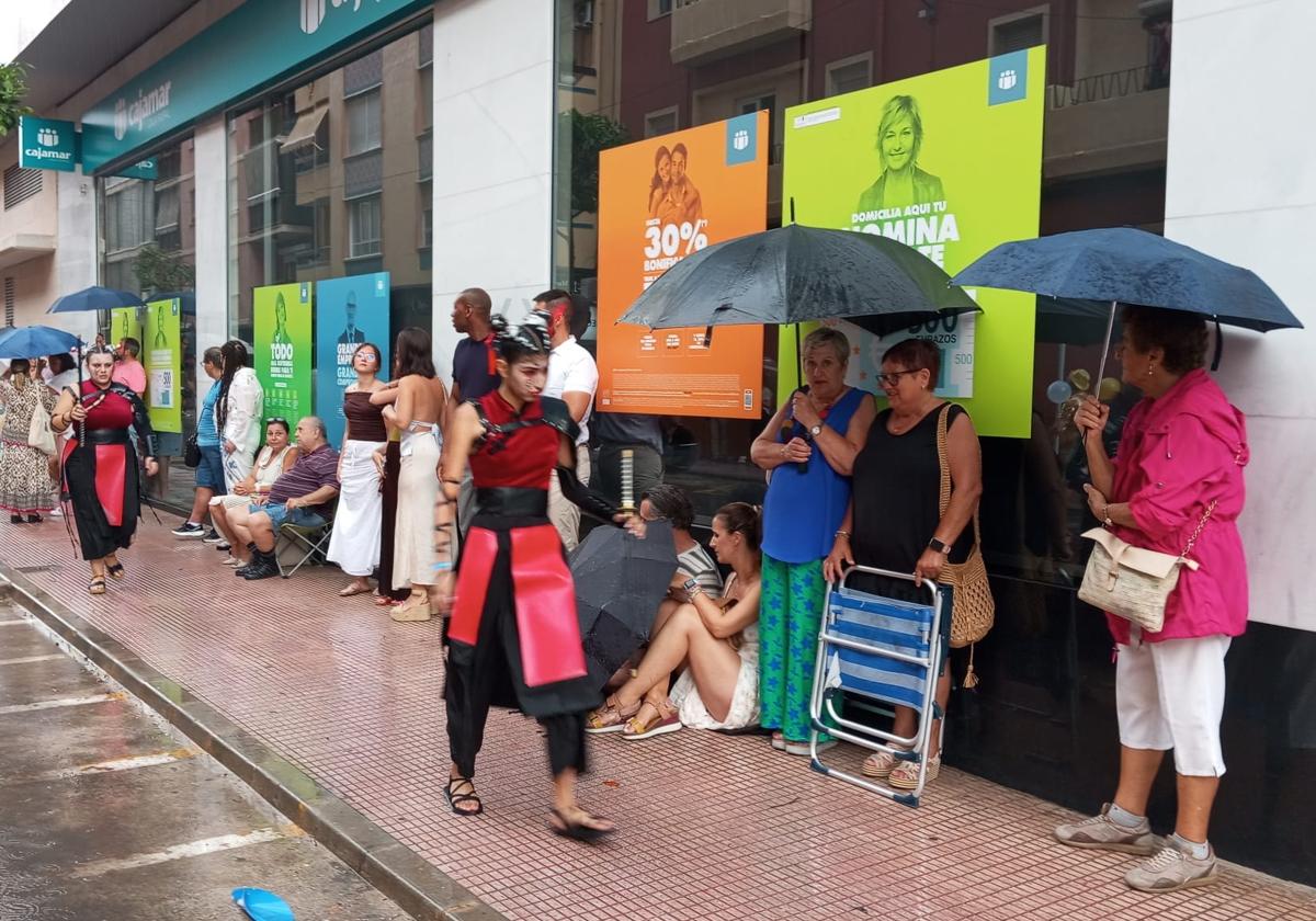 Imágenes del desfile fallido del pasado sábado en Dénia.