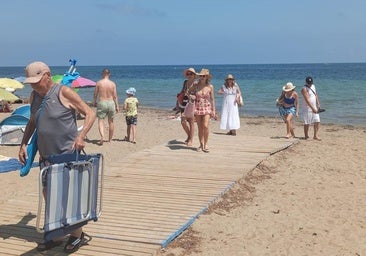 Cierran tres playas de la provincia de Alicante por altos niveles de bacterias