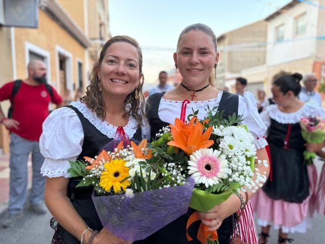 El Campello responde a la ofrenda floral a la Virgen del Carmen