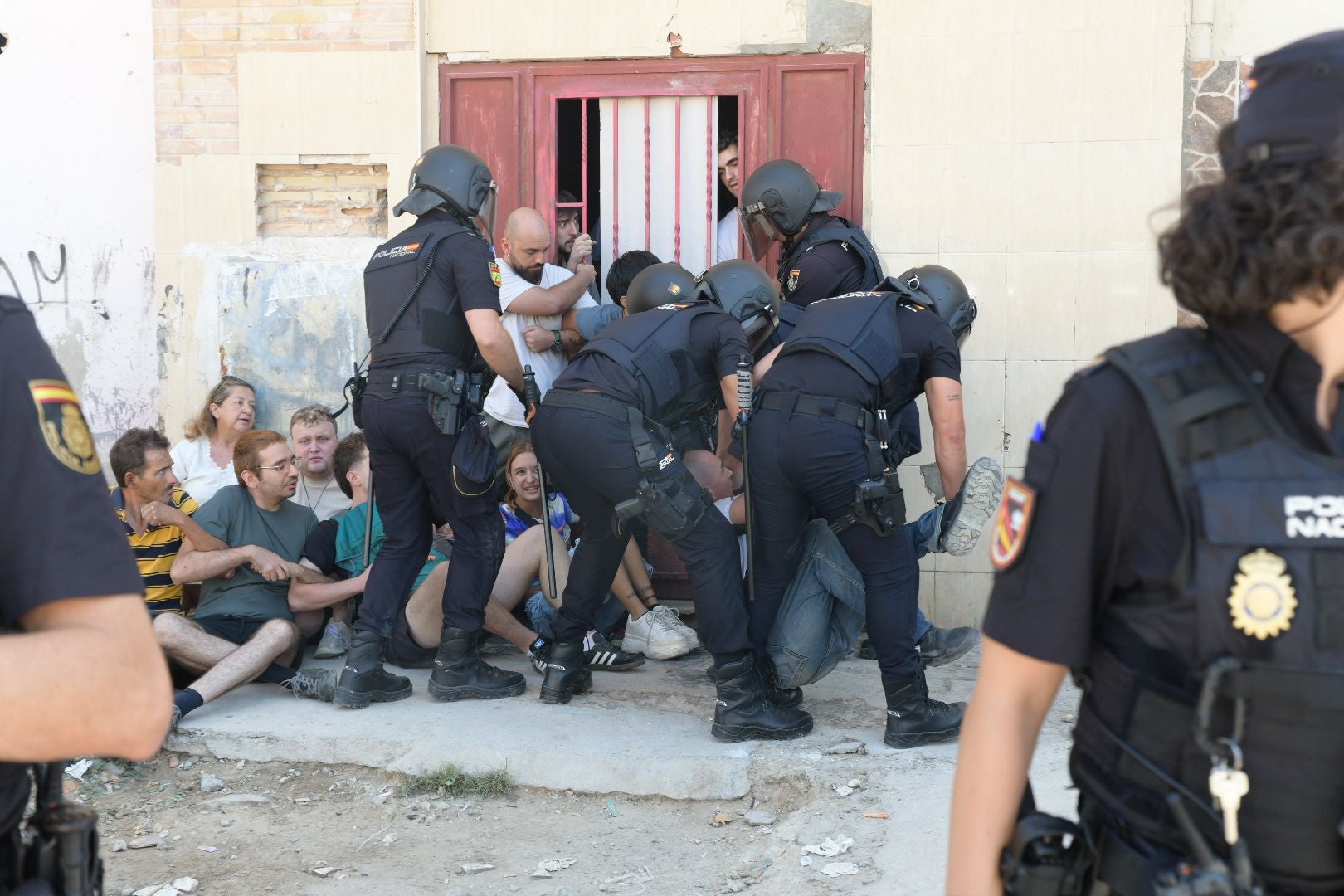 Desahucian a una pareja de 65 años en Nou Alacant