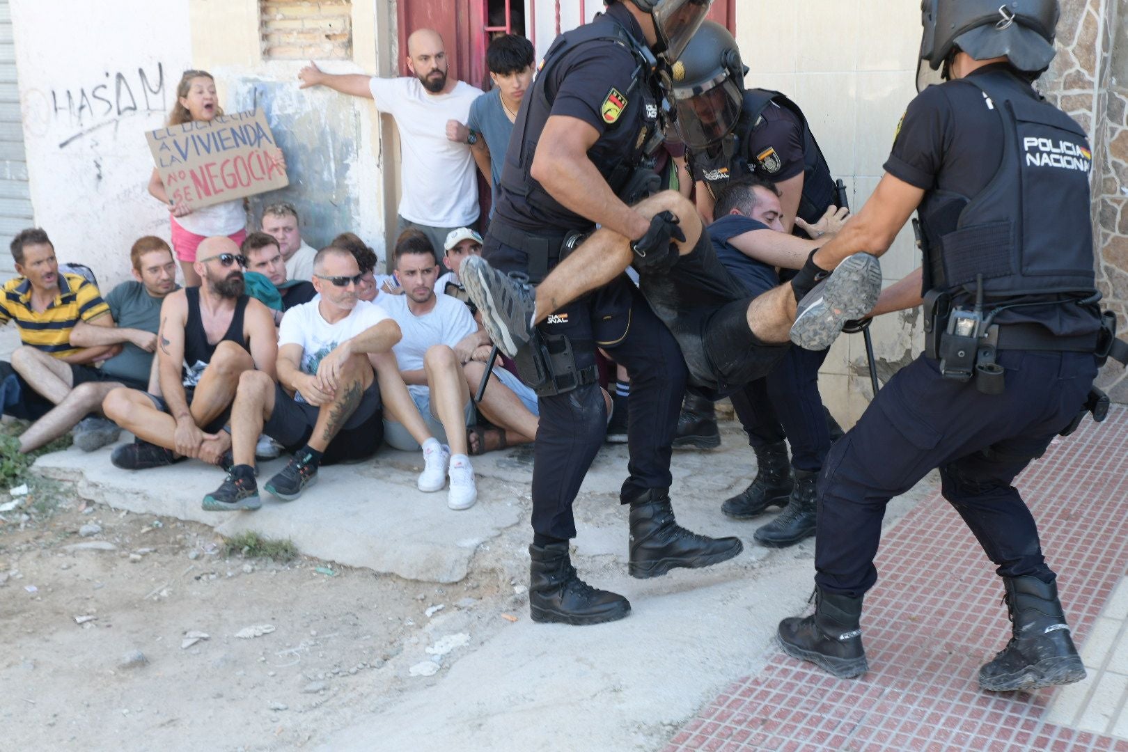 Desahucian a una pareja de 65 años en Nou Alacant