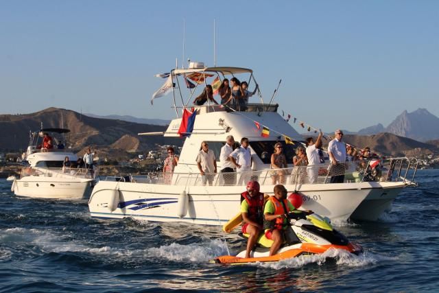 El Campello navega para arropar a la Virgen del Carmen