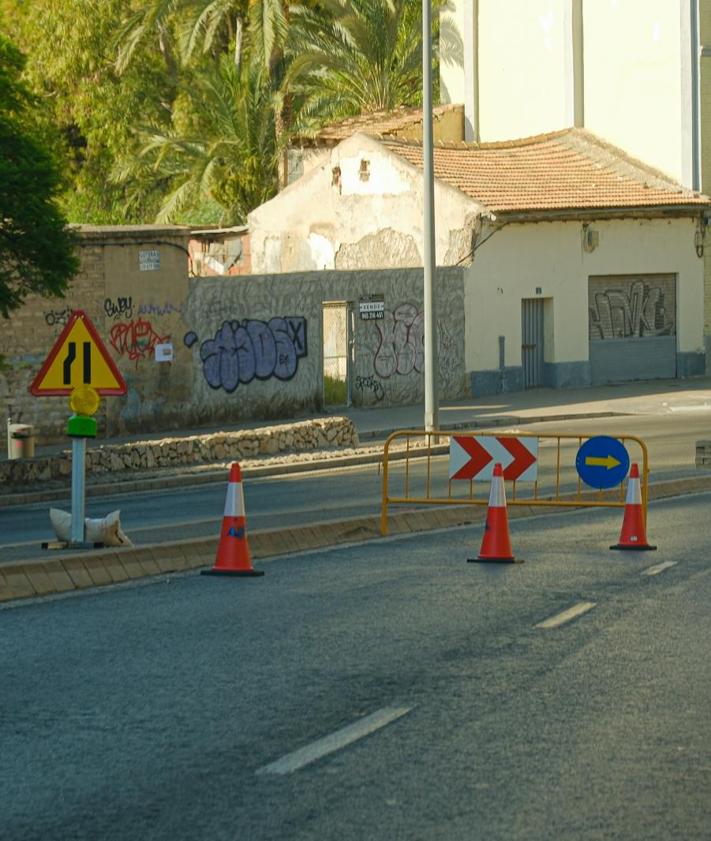 Imagen secundaria 2 - Obras en la ronda del castillo de Alicante.